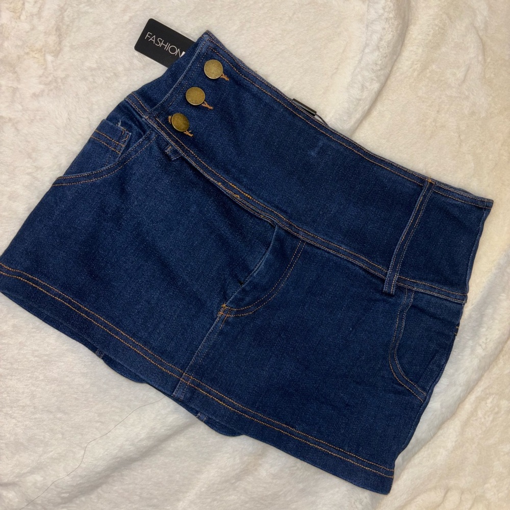 BNWT fashion nova mini skirt